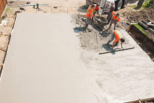 Best Industrial Concrete Flooring in Oasis, CA